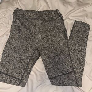 Dry gym shark leggings - size medium